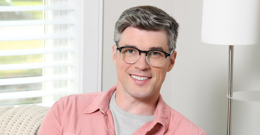 Choosing the Best Glasses for Gray Hair